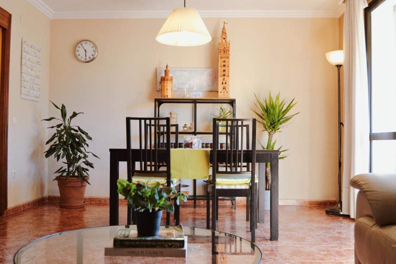 El Apartamento De Trini เซบีญา ภายนอก รูปภาพ