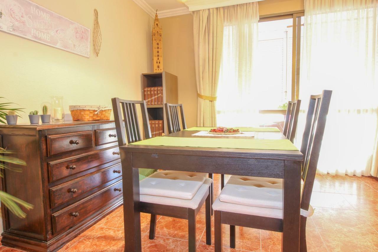 El Apartamento De Trini เซบีญา ภายนอก รูปภาพ