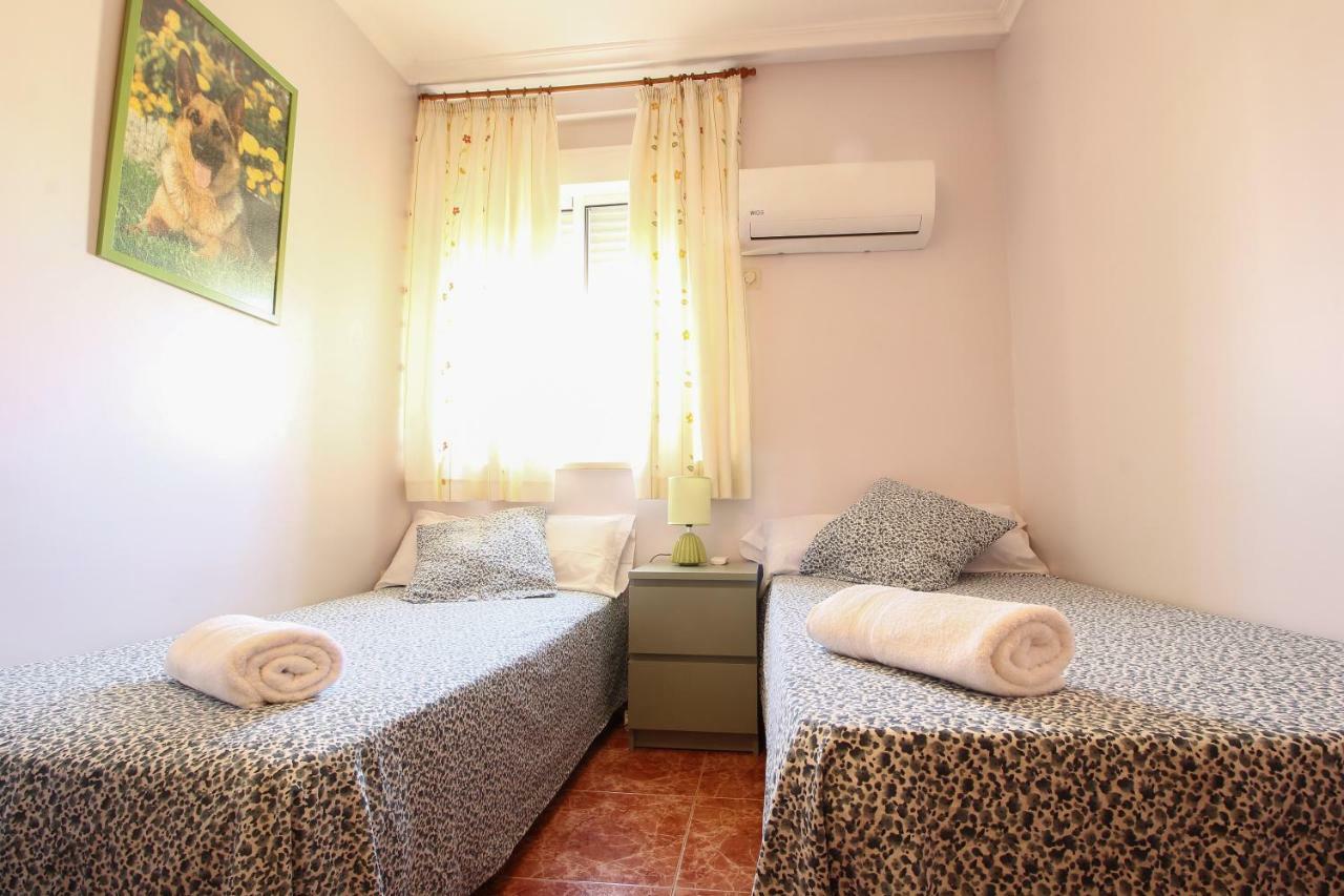 El Apartamento De Trini เซบีญา ภายนอก รูปภาพ